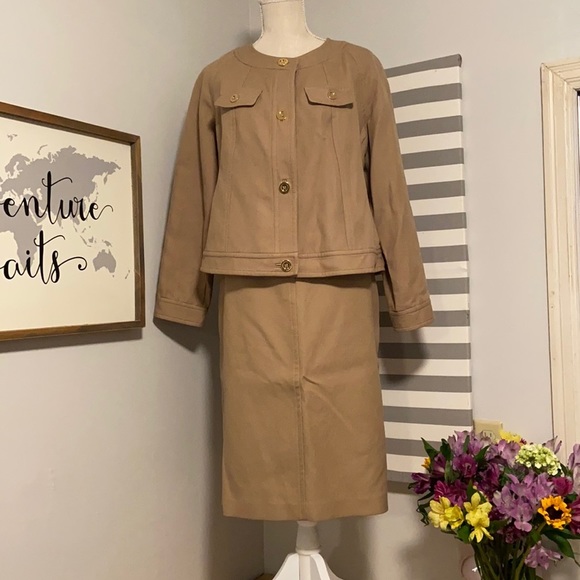 Talbots Dresses & Skirts - EUC Talbots Two Piece Tan Skirt Suit with Gold Buttons